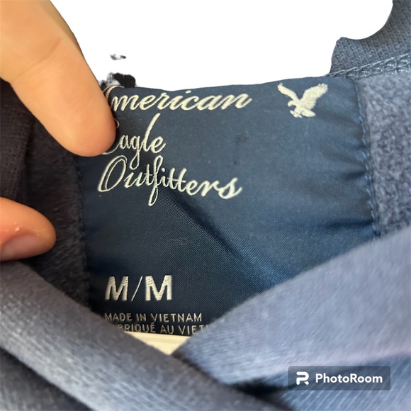 ✨3/$20✨ American Eagle Women’s Blue Long Sleeve Hoodie - Picture 2 of 8